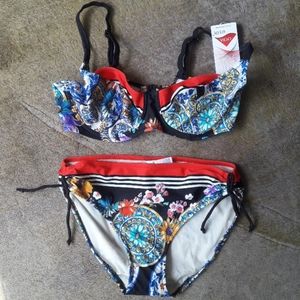 NWT Stunning Bikini